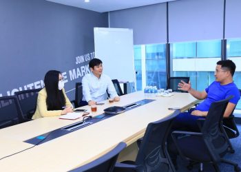 Viện Quản trị số trao đổi học thuật với FiinGroup